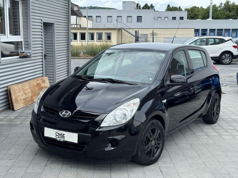 i20