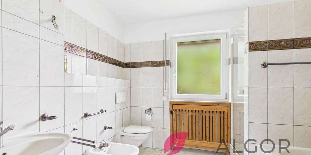 Mehrfamilienhaus als Rendite-Perle im Einzugsgebiet NRWHessen mit Turbo & 4,9 % Einstiegsrendite! - Mehrfamilienhaus, Wohnhaus Breitscheid | Angebot:26145008