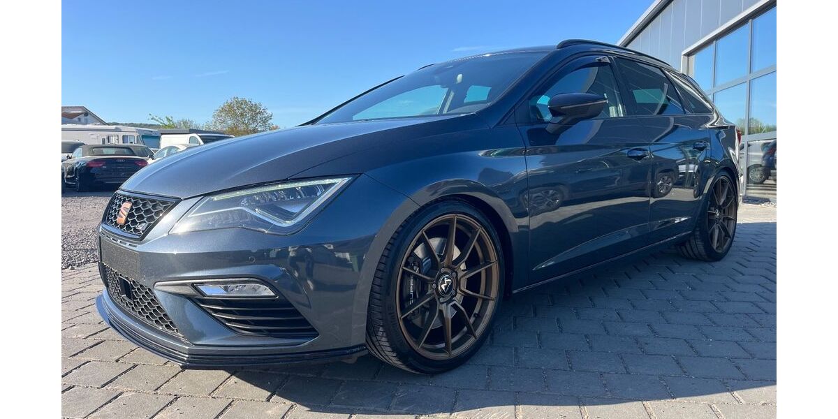 Seat Leon 46.699 km 24.780 &euro; Irlich 56567