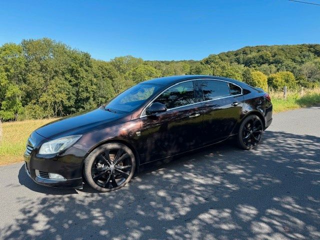 Opel Insignia 104.000 km 6.900 € Braubach 56338