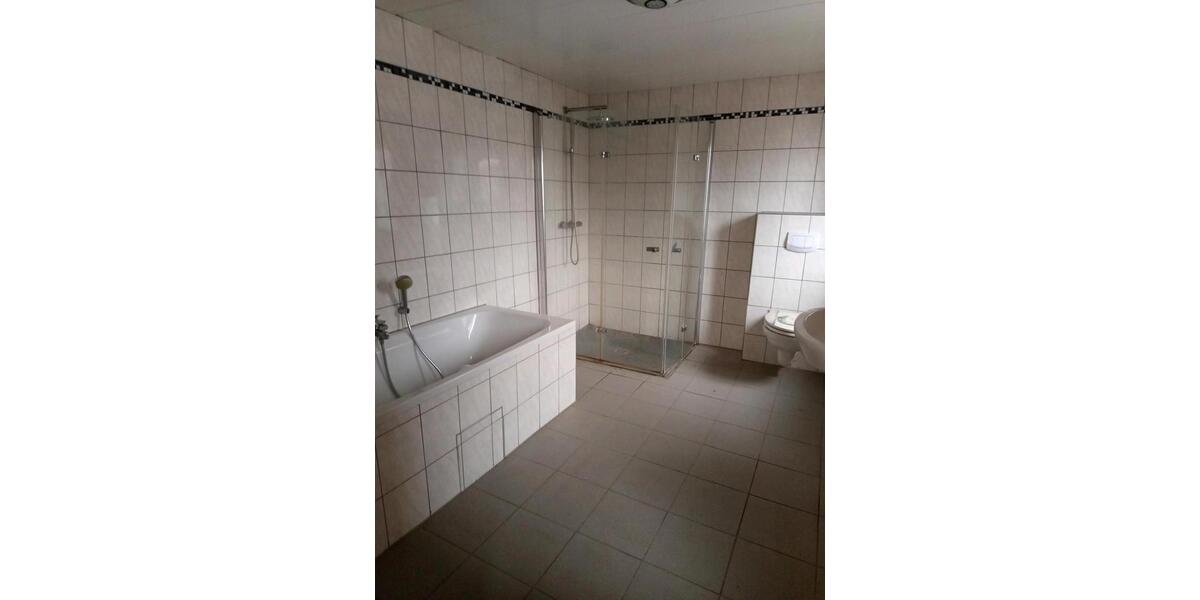 Einfamilienhaus Kalt - 6 Zimmer, 139 m&sup2;, 215.000&euro; | Angebot:26958056