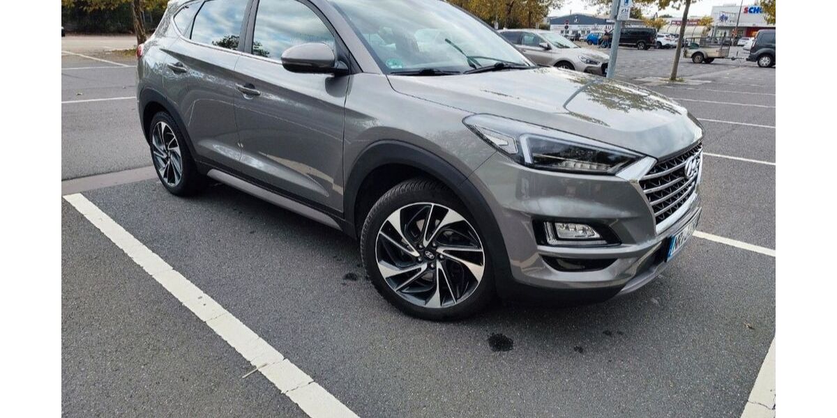 Hyundai TUCSON 118.000 km 16.500 &euro; Neuwied 56564