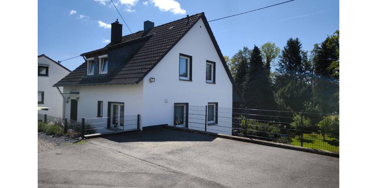 Einfamilienhaus in guter Lage auf 1765m Parkgrundstück mit Bach 6 zimmer