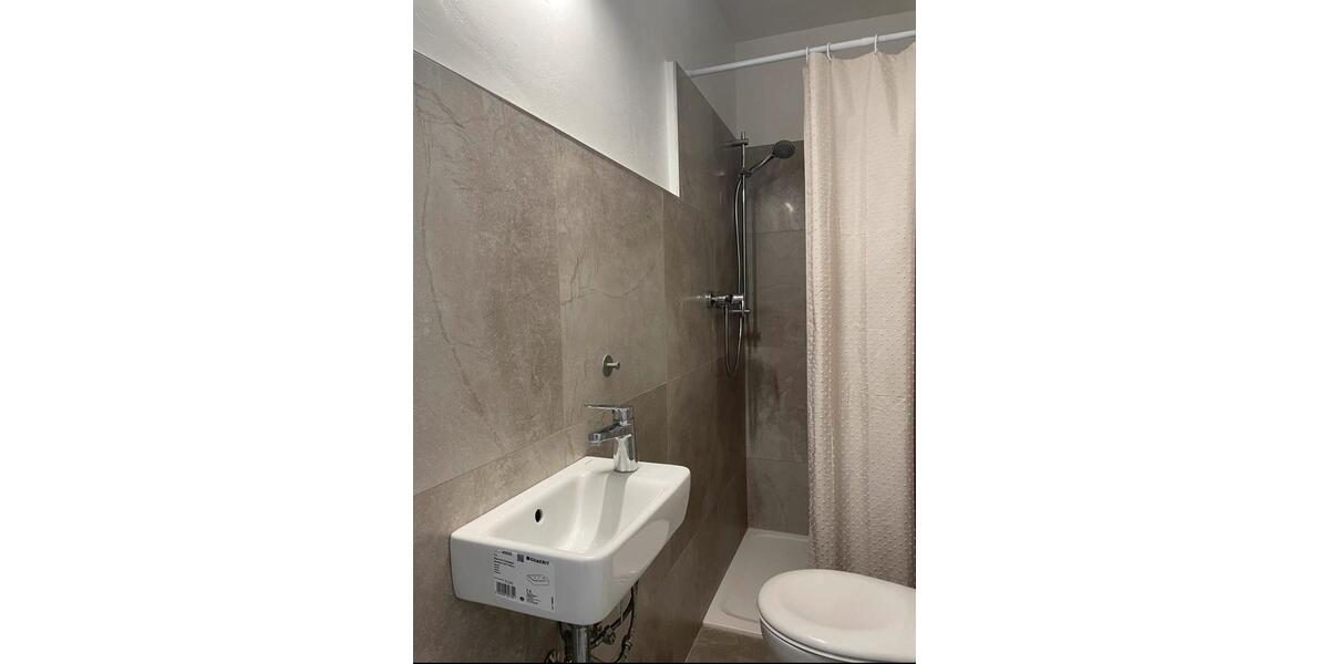 Reihenhaus Bad Ems - 7 Zimmer, 180 m&sup2;, 270.000&euro; | Angebot:26163684