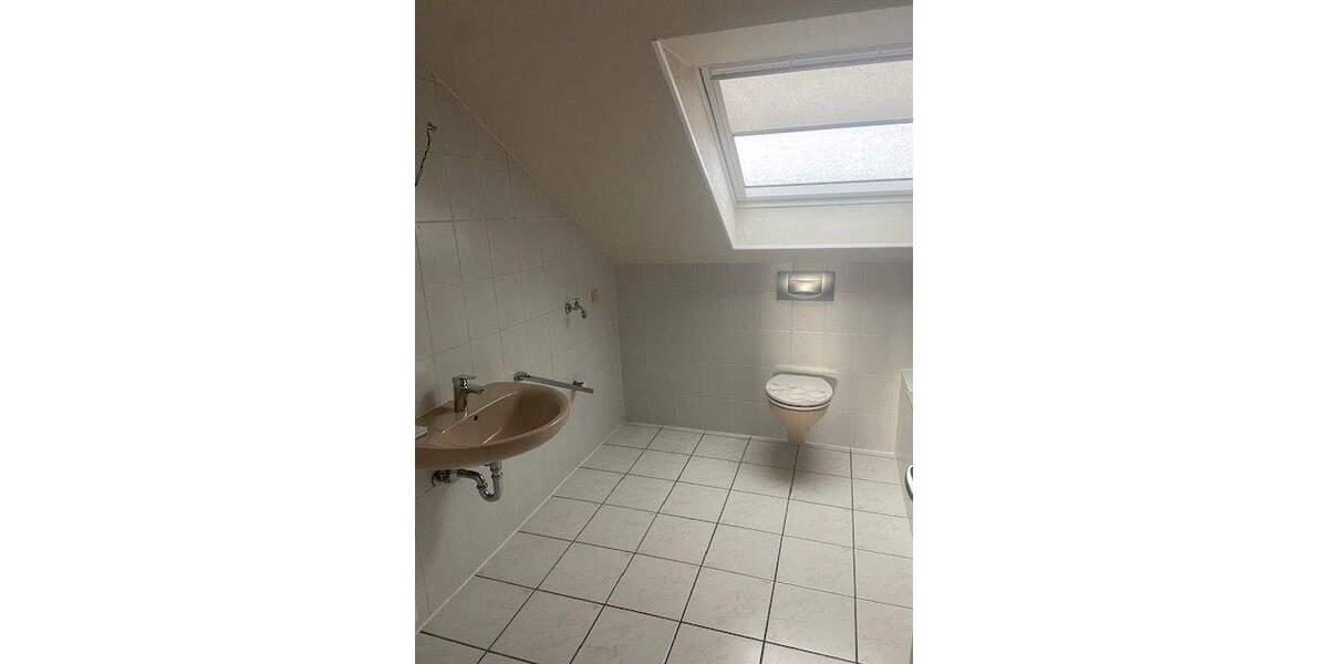 Etagenwohnung Höhr-Grenzhausen Grenzhausen - 2 Zimmer, 79 m&sup2;, 660&euro; | Angebot:25797508