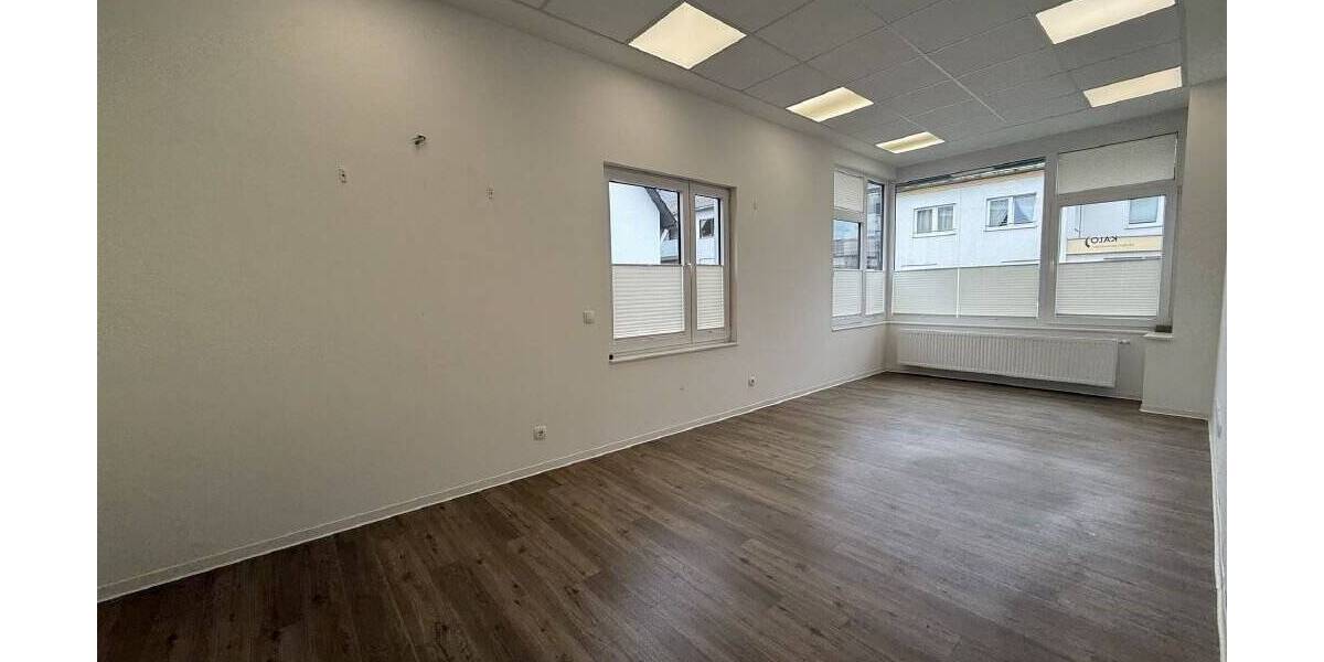 Moderne Büro-Praxisfläche in Top-Lage 9 zimmer