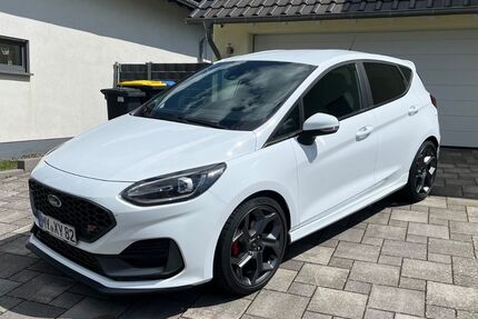 Ford Fiesta 29.999 km 22.599 &euro; Münstermaifeld 56294