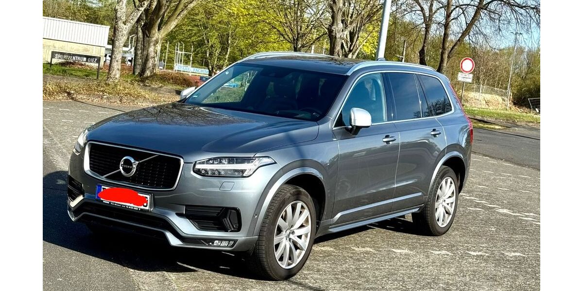 Volvo XC90 180.000 km 22.999 &euro; Diez 65582