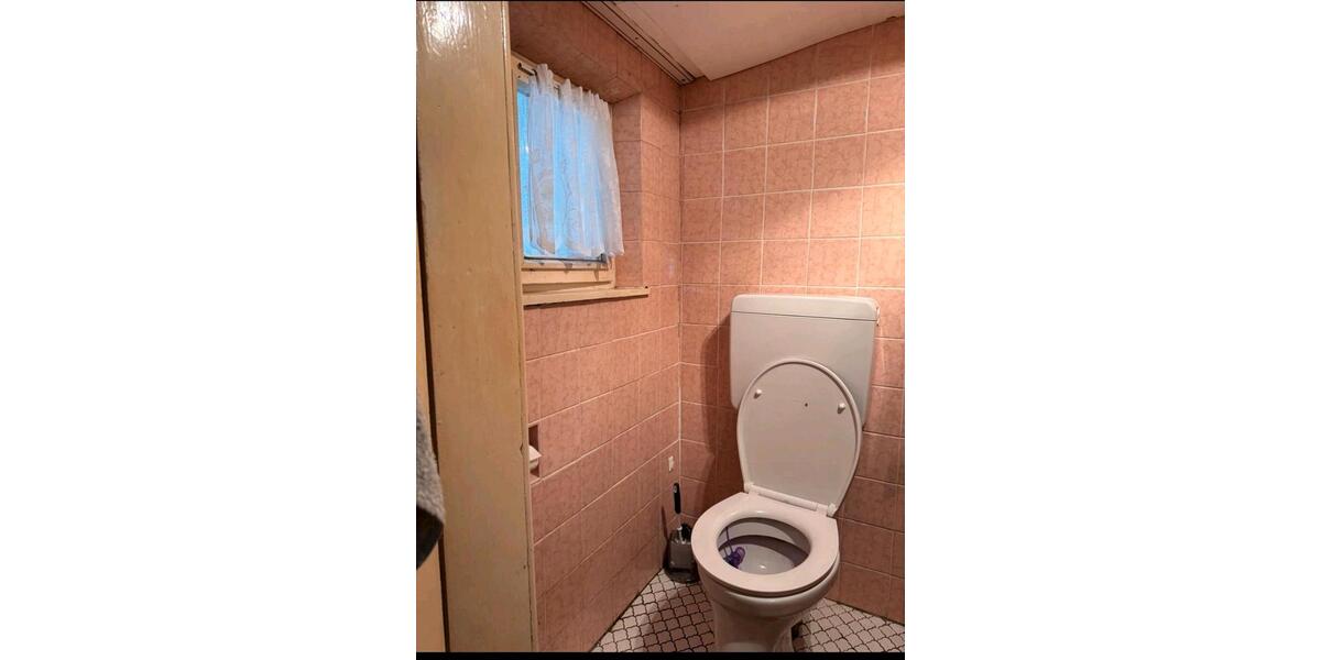 Einfamilienhaus Mayen - 10 Zimmer, 260 m&sup2;, 140.000&euro; | Angebot:27209567