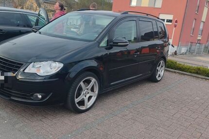 VW Touran 270.000 km 5.500 &euro; Bendorf 56170