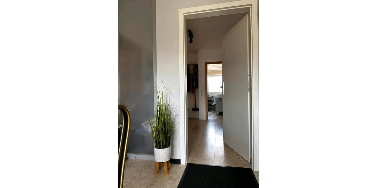 Etagenwohnung Burgbrohl - 3 Zimmer, 95 m&sup2;, 880&euro; | Angebot:26403599