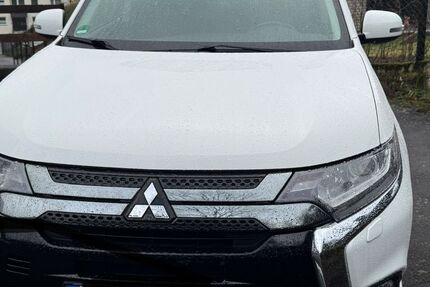 Mitsubishi Outlander 61.000 km 20.500 &euro; Bad Breisig 53498