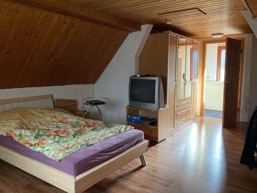 Haus zum Kaufen in Saffig 199.000 € 190 m²