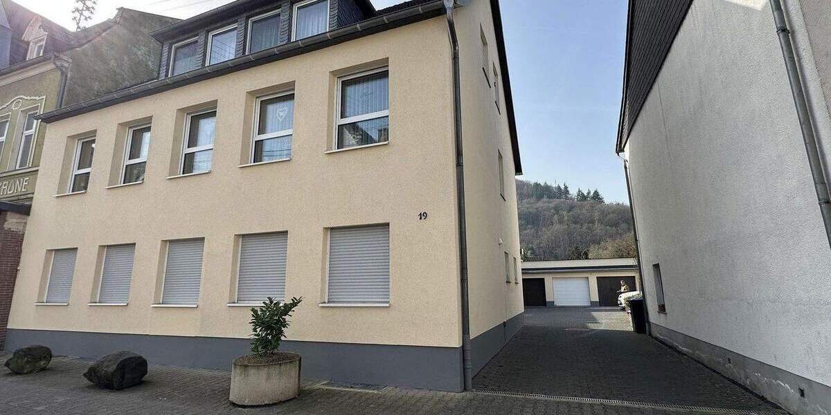 Etagenwohnung Andernach Namedy - 5 Zimmer, 116 m&sup2;, 1.750&euro; | Angebot:25831639