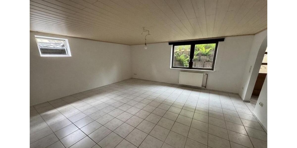 Etagenwohnung Nentershausen - 2 Zimmer, 70 m&sup2;, 850&euro; | Angebot:26416127