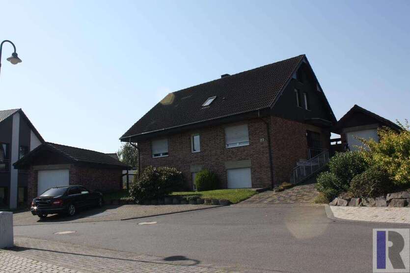 Haus zum Kaufen in Roßbach , Westerw 399.500 € 230 m²