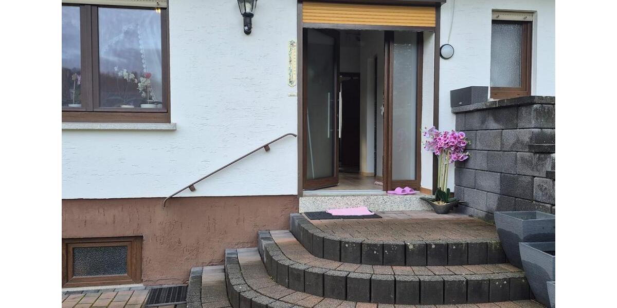 Einfamilienhaus Hundsangen - 4 Zimmer, 140 m&sup2;, 299.000&euro; | Angebot:26445141