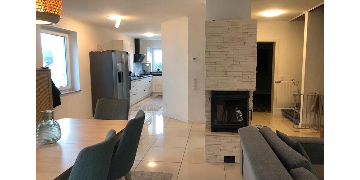 Doppelhaushälfte Mayen - 6 Zimmer, 130 m&sup2;, 1.500&euro; | Angebot:24755427