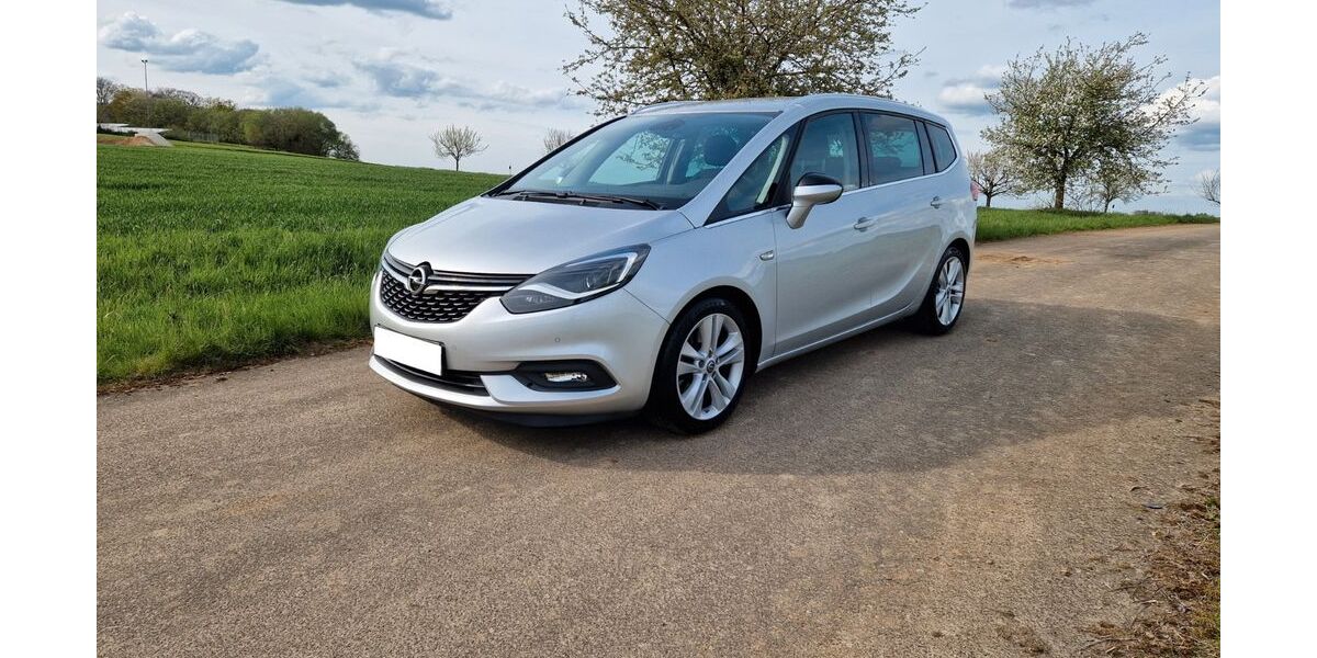 Opel Zafira 107.000 km 10.098 &euro; Nauort 56237
