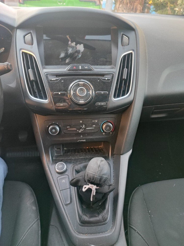 Ford Focus 168.408 km 3.500 € Bad Hönningen 53557