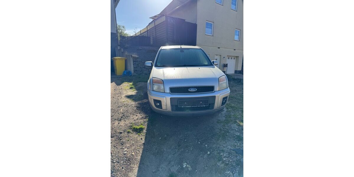 Ford Fusion 151.000 km 1.300 &euro; Waldorf 53498