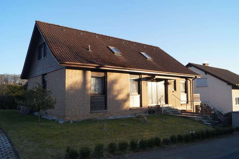 Haus zum Kaufen in Ettinghausen 327.000 € 182 m²
