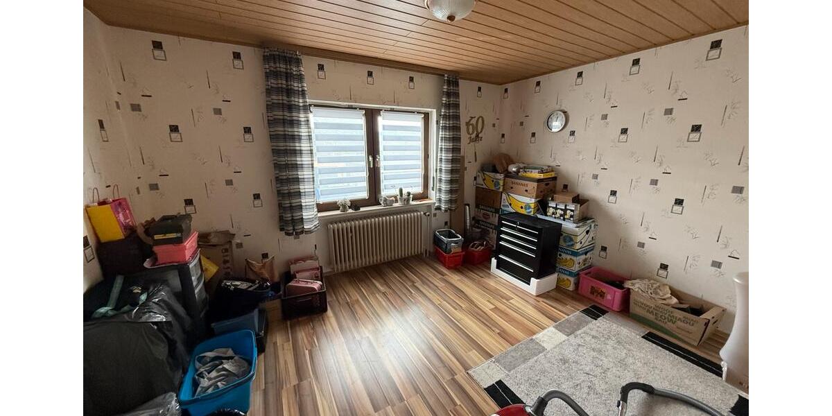Einfamilienhaus Gückingen - 6 Zimmer, 136 m&sup2;, 330.000&euro; | Angebot:27002023