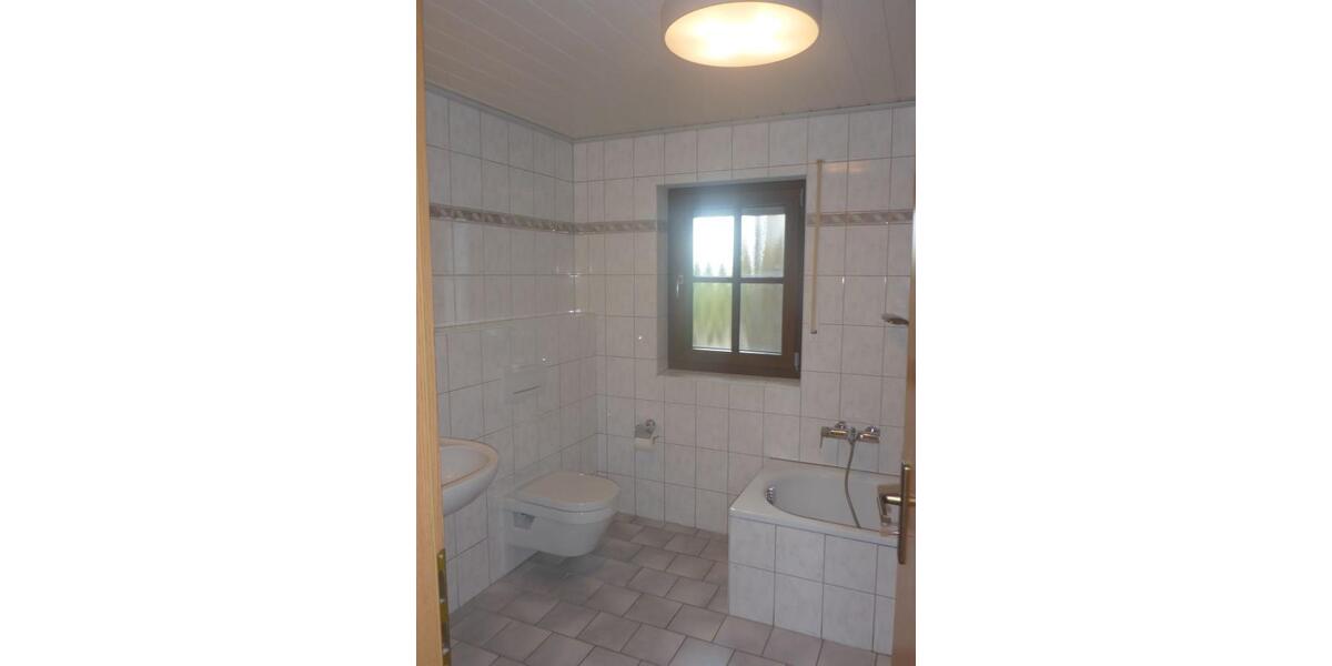 Attraktive, helle 2-Zimmer-EG-Wohnung mit Terrasse auf parkähnlichem Areal - frisch renoviert, modernisiert, ruhig & zentral in Raubach - 2- Raubach | Angebot:24576305