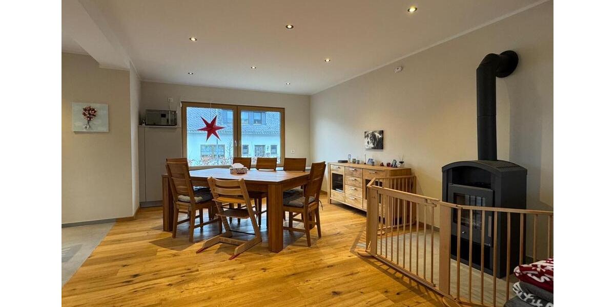 Kernsaniertes Einfamilienhaus mit Wärmepumpe, PV, Keller & Speich 5 zimmer