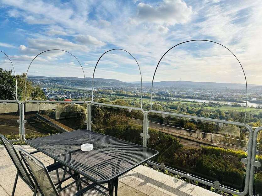 Haus zum Kaufen in Weitersburg 980.000 € 327.16 m²