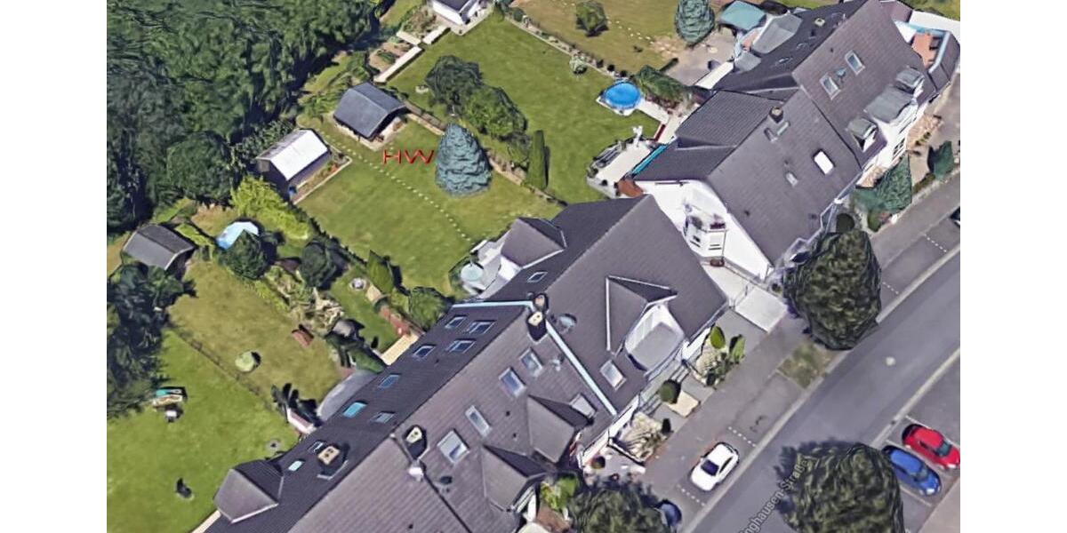 Geräumige, preiswerte 6-Zimmer-Doppelhaushälfte mit geh. Innenaus 6 zimmer