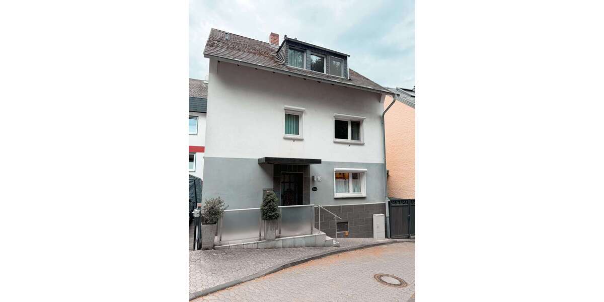 Haus zum Kaufen in Koblenz 375.000 € 163 m² 8 zimmer