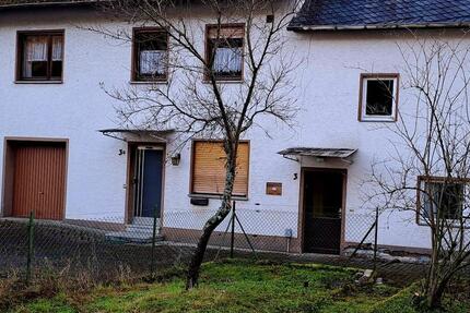 Haus Singhofen - 8 Zimmer, 145 m&sup2;, 99.000&euro; | Angebot:26572785