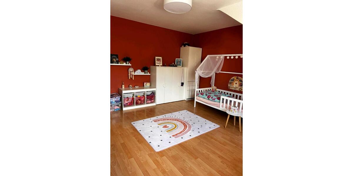 Etagenwohnung Burgbrohl - 3 Zimmer, 95 m&sup2;, 880&euro; | Angebot:26403599