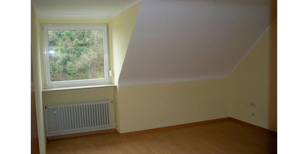 Dachgeschoßwohnung Koblenz Arenberg-Immendorf - 3.5 Zimmer, 80 m&sup2;, 640&euro; | Angebot:26617860