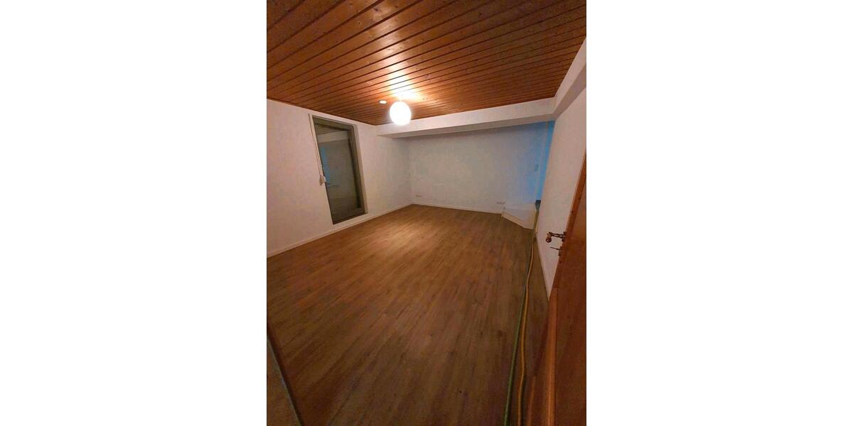Etagenwohnung Mogendorf - 4 Zimmer, 130 m&sup2;, 245.000&euro; | Angebot:26978853