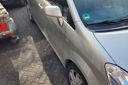 Toyota Corolla Verso 139.280 km 4.500 &euro; Nastätten 56355
