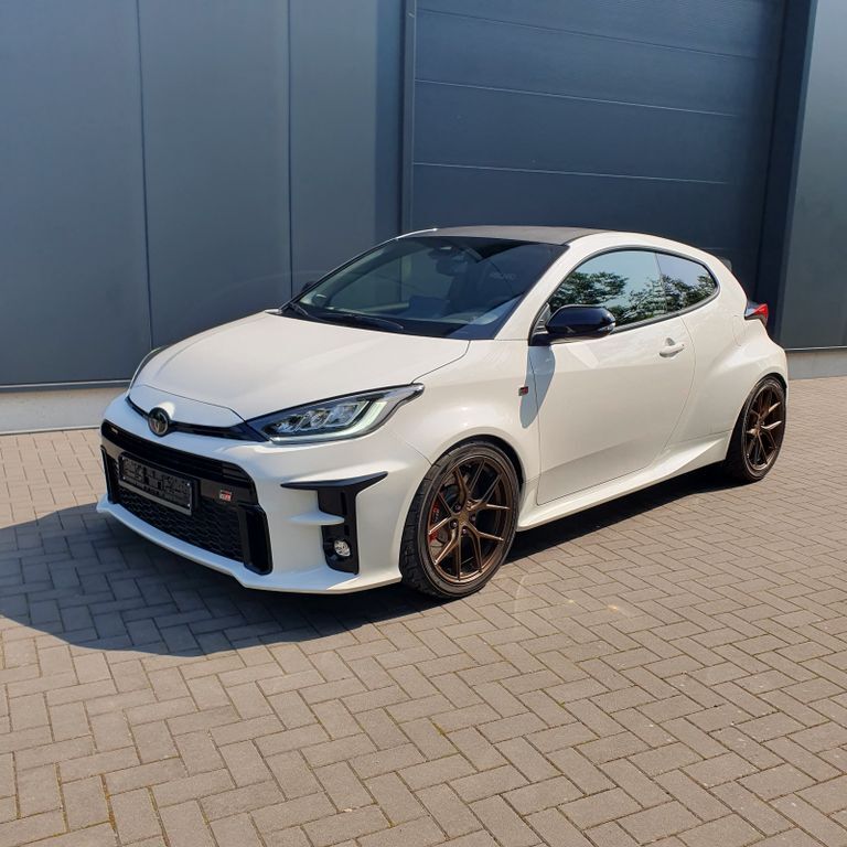 Yaris
