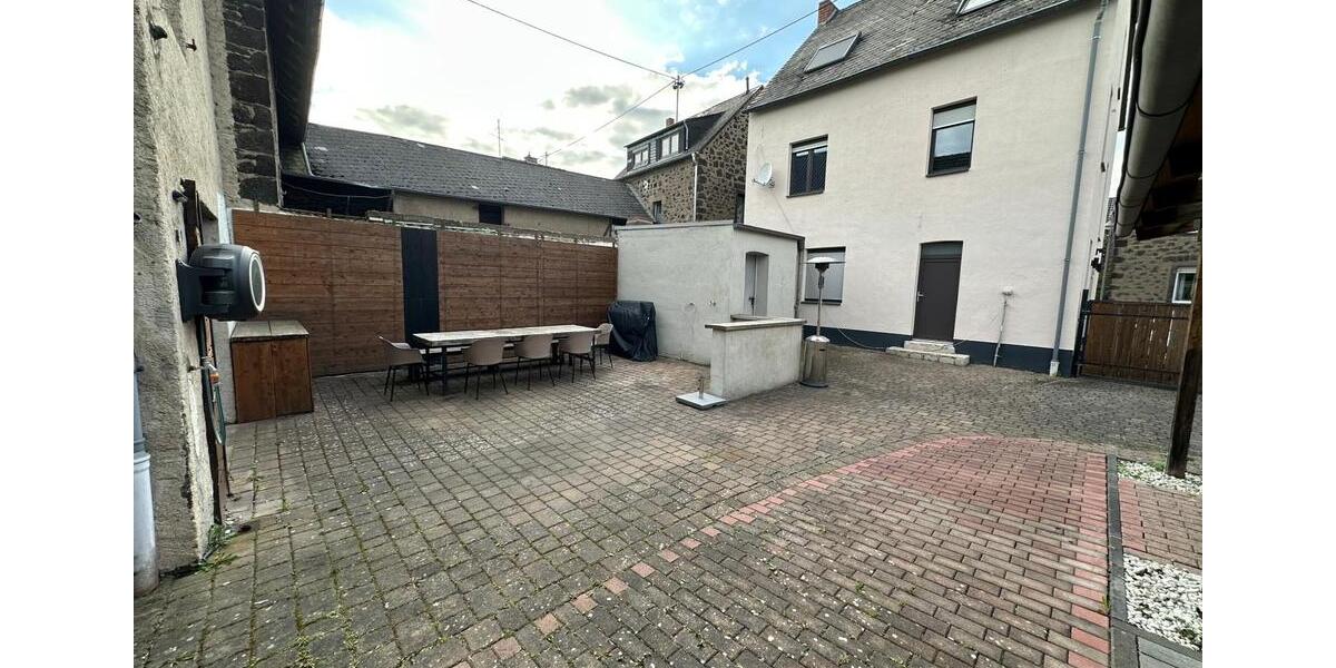 Einfamilienhaus Nickenich - 5 Zimmer, 167 m&sup2;, 380.000&euro; | Angebot:26358263
