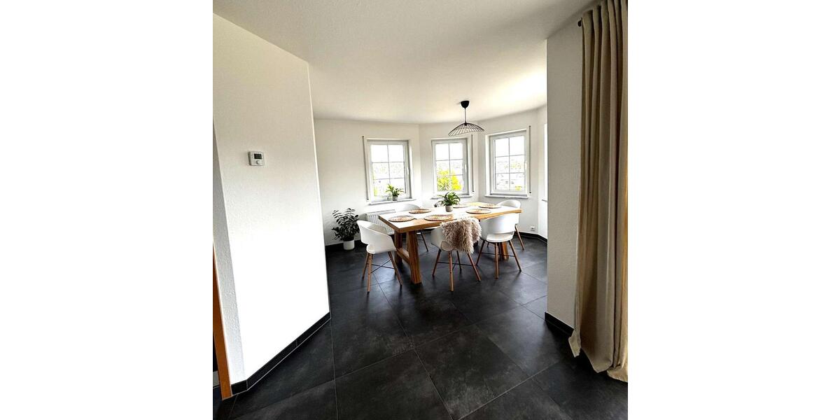 Etagenwohnung Großmaischeid - 3 Zimmer, 87 m&sup2;, 780&euro; | Angebot:26636349