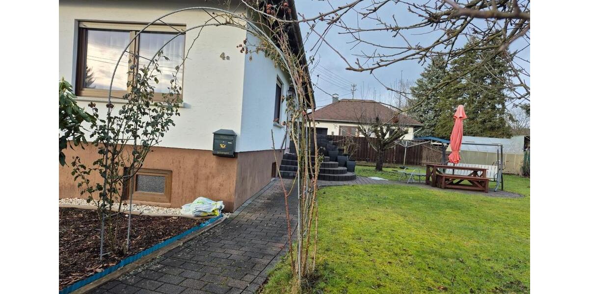 Einfamilienhaus Hundsangen - 4 Zimmer, 140 m&sup2;, 299.000&euro; | Angebot:26445141