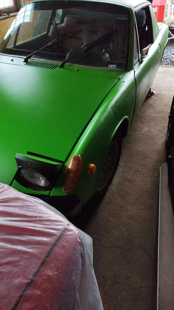 914