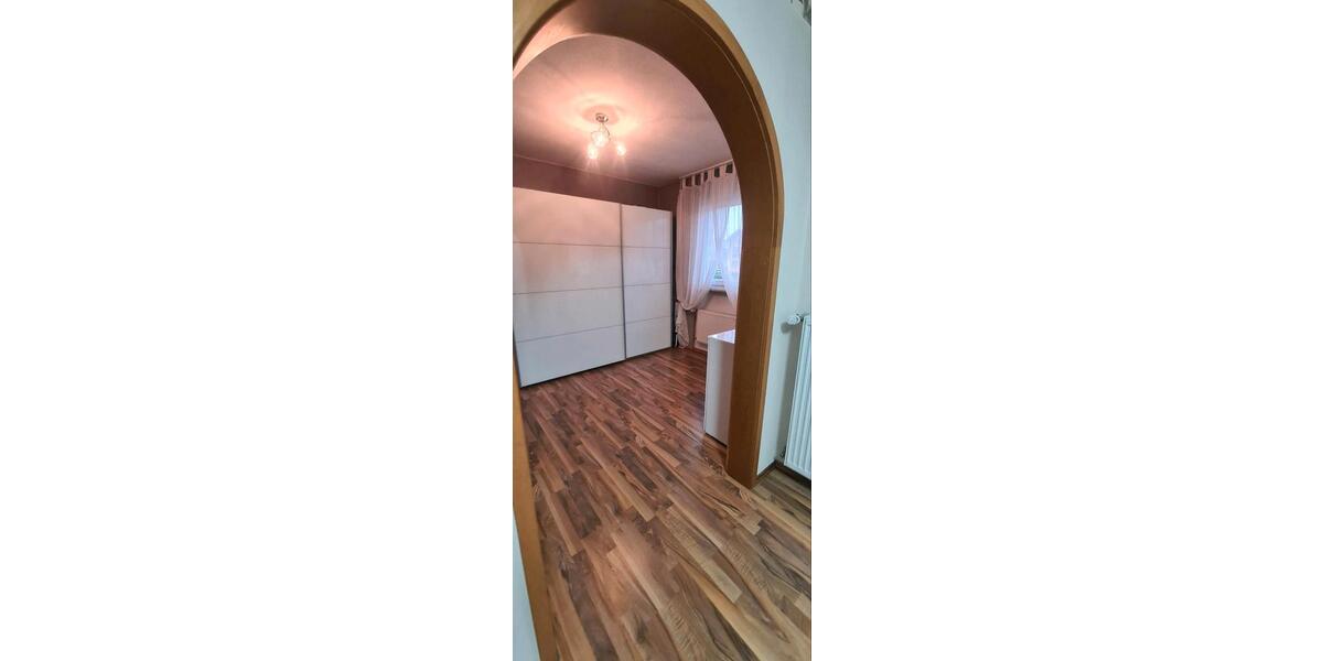 Gemütliches Rheinhaus in zentraler Lage der Karthause 4 zimmer