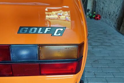 VW Golf 85.600 km 11.200 &euro; Forst 56754