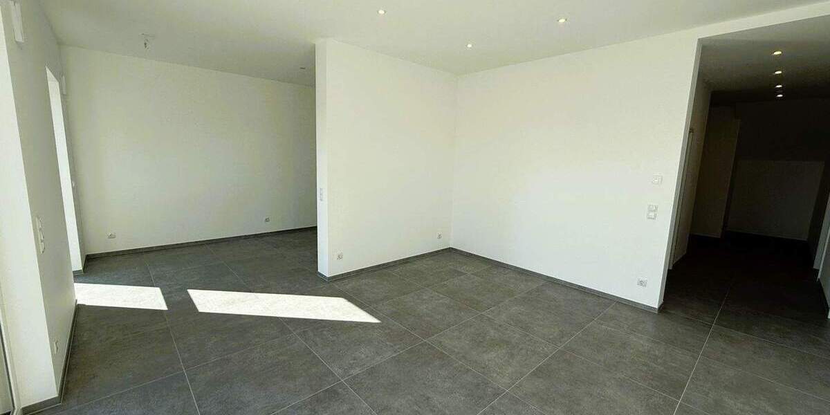 Etagenwohnung Oberhonnefeld-Gierend Oberhonnefeld - 3 Zimmer, 104 m&sup2;, 1.150&euro; | Angebot:26840760