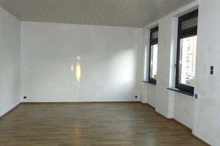 Wohnung Neuwied Engers - 2 Zimmer, 80 m&sup2;, 450&euro; | Angebot:24503890