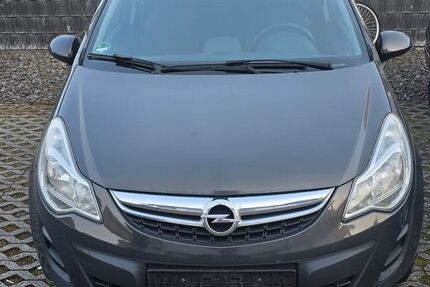 Opel Corsa 181.000 km 2.600 &euro; kettig 56220