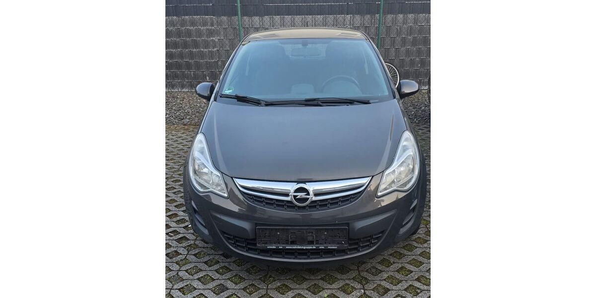 Opel Corsa 181.000 km 2.600 &euro; kettig 56220