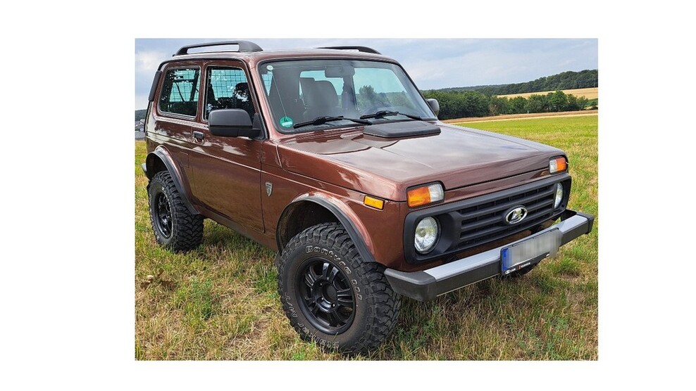 Lada Niva 32.650 km 14.900 € Dachsenhausen 56340