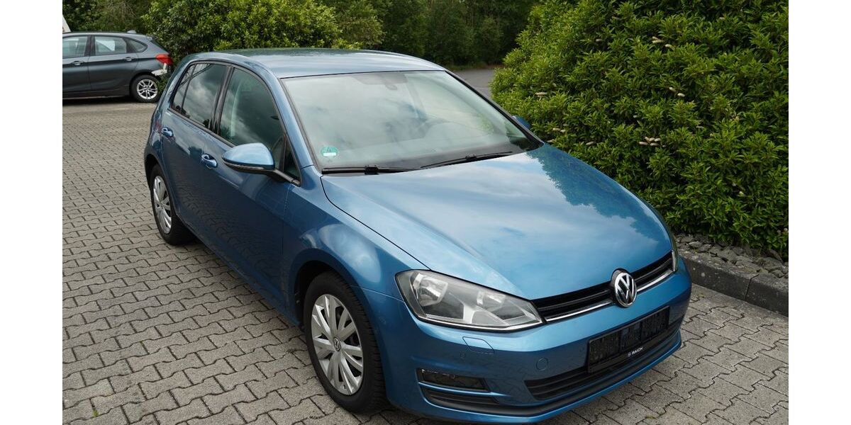 VW Golf 95.000 km 9.499 &euro; Urbach 56317